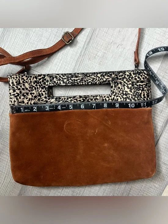 By ANTHROPOLOGIE Tara Textured Clutch Leather Suede Crossbody in Brown - Picture 11 of 14